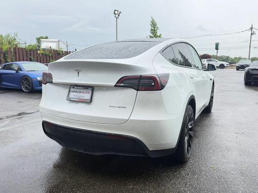 Pearl White Multi-Coat 2023 Tesla Model Y Long Range Dual Motor All-Wheel Drive