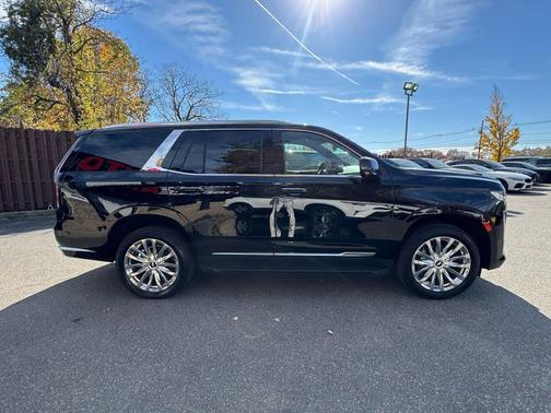 2022 Cadillac Escalade Premium Luxury