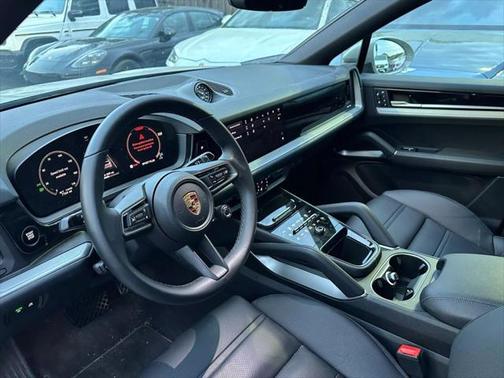 2024 Porsche Cayenne Sport Utility 4D