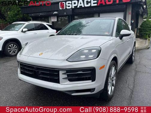 2024 Porsche Cayenne Sport Utility 4D