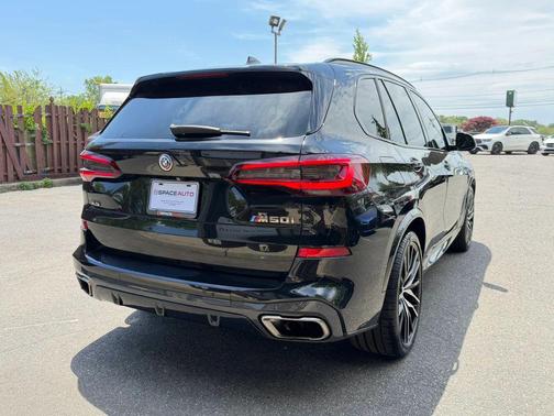 Black Sapphire Metallic 2020 BMW X5 M50i