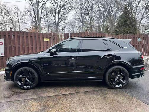 2021 Bentley Bentayga V8