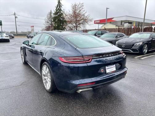 2020 Porsche Panamera 4