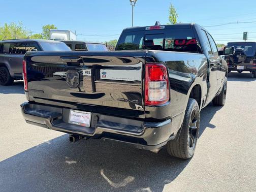 Diamond Black Crystal Pearlcoat 2020 RAM 1500 Big Horn/Lone Star