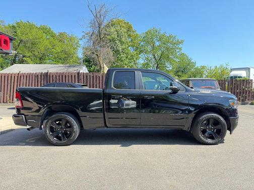 Diamond Black Crystal Pearlcoat 2020 RAM 1500 Big Horn/Lone Star