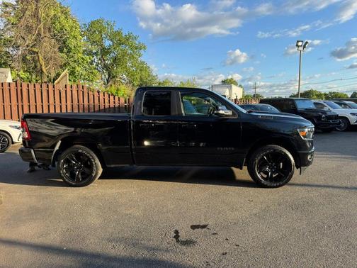 Diamond Black Crystal Pearlcoat 2020 RAM 1500 Big Horn/Lone Star