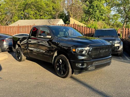 Diamond Black Crystal Pearlcoat 2020 RAM 1500 Big Horn/Lone Star