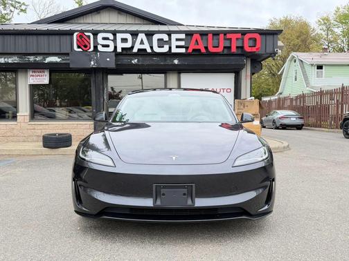 Stealth Grey 2024 Tesla Model 3 Performance