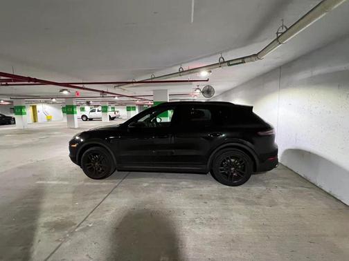2019 Porsche Cayenne Cayenne