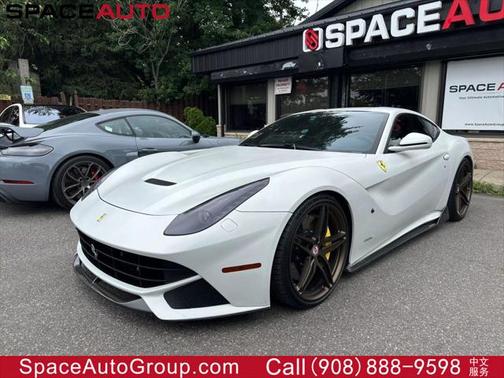2014 Ferrari F12berlinetta Base