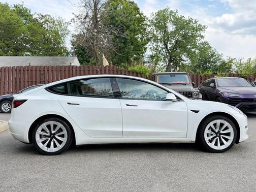 White 2021 Tesla Model 3 Standard Range Plus