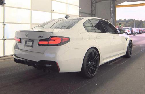 2022 BMW M5 Base