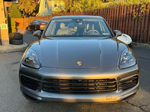 2021 Porsche Cayenne Cayenne