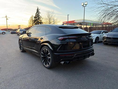 2020 Lamborghini Urus Sport Utility 4D