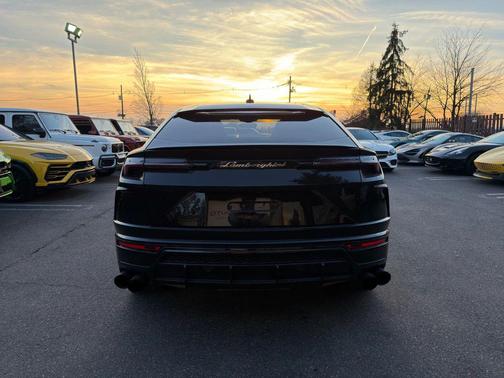 2020 Lamborghini Urus Sport Utility 4D