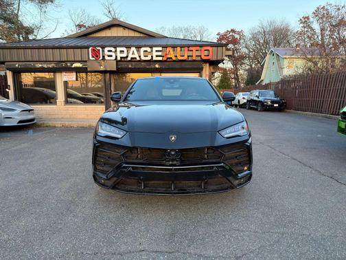 2020 Lamborghini Urus Sport Utility 4D