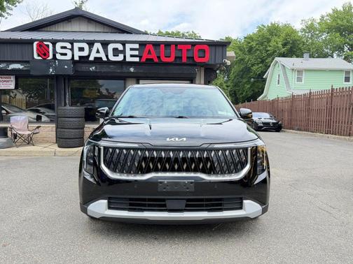 Aurora Black Pearl 2025 Kia Carnival LXS