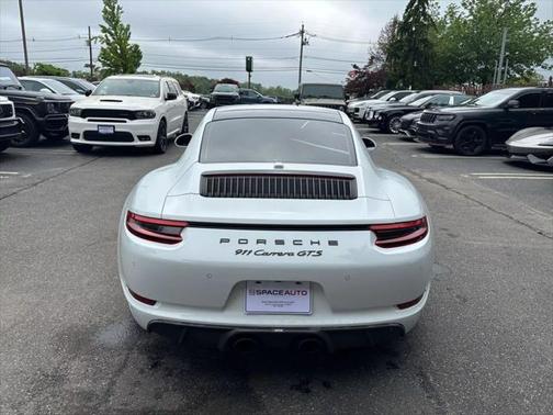 2019 Porsche 911 Carrera GTS