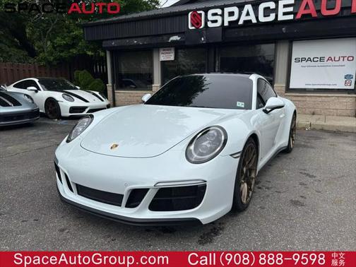 2019 Porsche 911 Carrera GTS