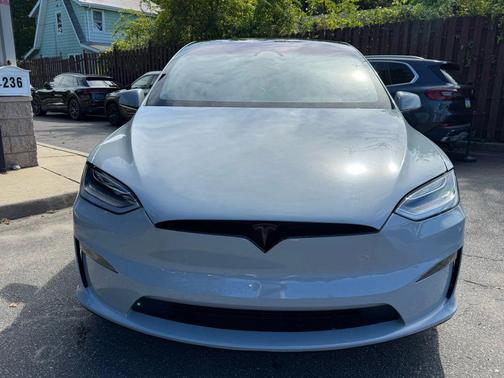 2022 Tesla Model X Plaid Tri Motor All-Wheel Drive