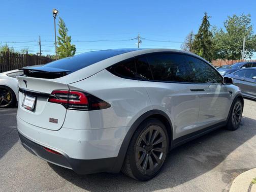 2022 Tesla Model X Plaid Tri Motor All-Wheel Drive