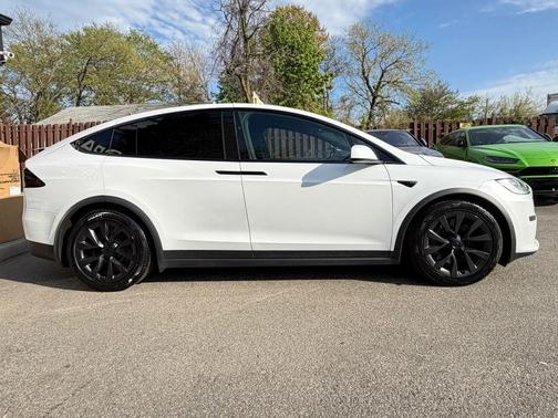 Pearl White Multi-Coat 2023 Tesla Model X Standard Range