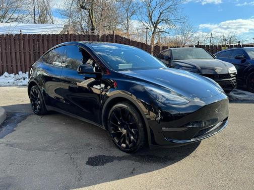 2023 Tesla Model Y Long Range Dual Motor All-Wheel Drive