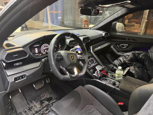 2021 Lamborghini Urus Sport Utility 4D