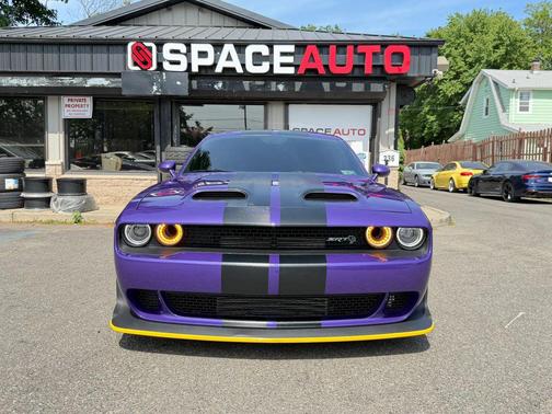 Plum Crazy Pearlcoat 2019 Dodge Challenger SRT Hellcat