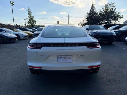 2017 Porsche Panamera Turbo