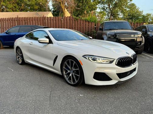 Alpine White 2021 BMW M850 xDrive