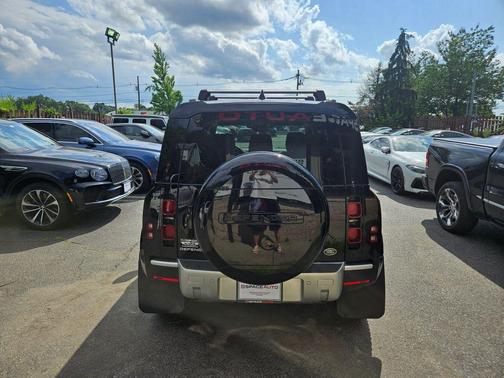 2021 Land Rover Defender 110 S