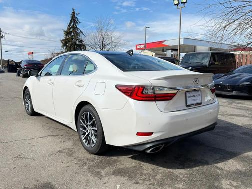 2018 Lexus ES 350 Base