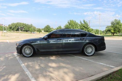 Gray Metallic 2018 BMW 740 i