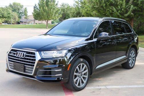 Night Black 2018 Audi Q7 3.0T Prestige