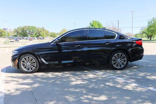Jet Black 2018 BMW 530e iPerformance