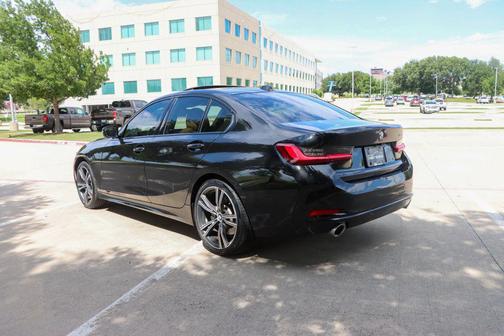 Black Sapphire Metallic 2023 BMW 330 i