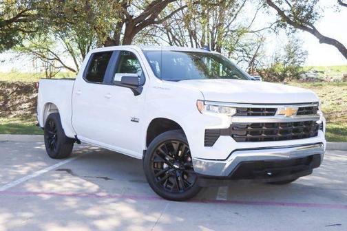 Summit White 2022 Chevrolet Silverado 1500 LT