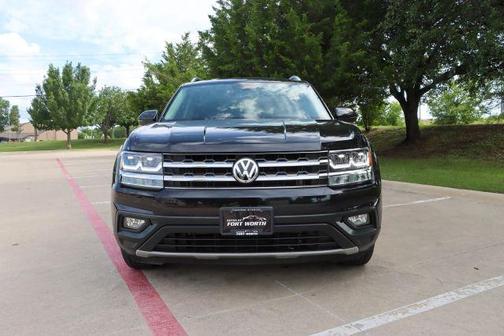 Deep Black Pearl Effect 2018 Volkswagen Atlas 3.6L SE w/Technology