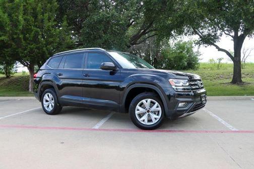 Deep Black Pearl Effect 2018 Volkswagen Atlas 3.6L SE w/Technology