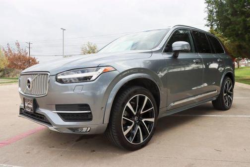 Gray Metallic 2019 Volvo XC90 T6 Inscription