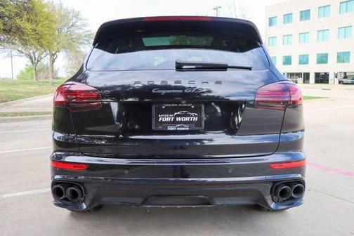 2016 Porsche Cayenne GTS