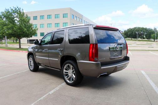Mocha Steel Metallic 2013 Cadillac Escalade Platinum Edition