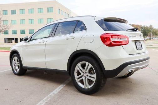 2017 Mercedes-Benz GLA 250 Base