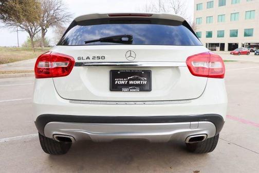 2017 Mercedes-Benz GLA 250 Base