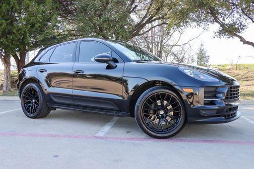 Black 2020 Porsche Macan Base