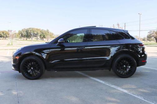 Black 2020 Porsche Macan Base
