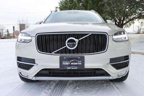 2018 Volvo XC90 T6 Momentum