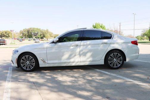Alpine White 2018 BMW 530 i