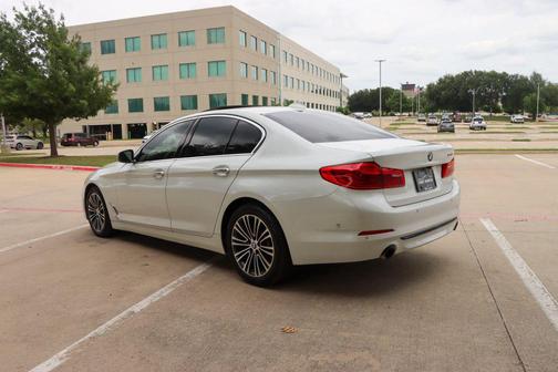 White Metallic 2017 BMW 530 i